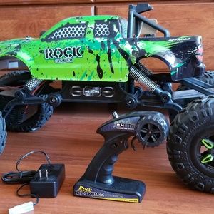 NIB Rock Climber Radio Control Powerful 4-whe